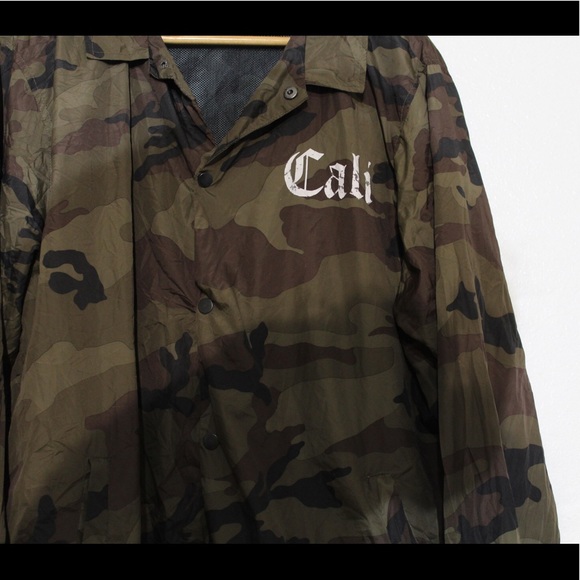 Molokai Surf Co Camo Windbreaker - Picture 3 of 4